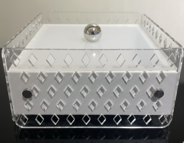 مضيفه رويال مربعة بغطاء