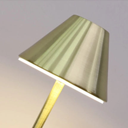 مصباح طاولة كلاسيكي أنيق 3 واط