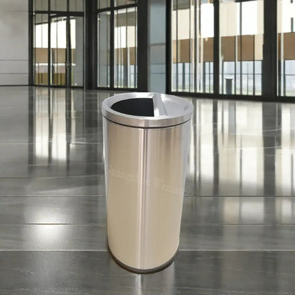 سلة نفايات لون سلفر مقاس 25*61سم