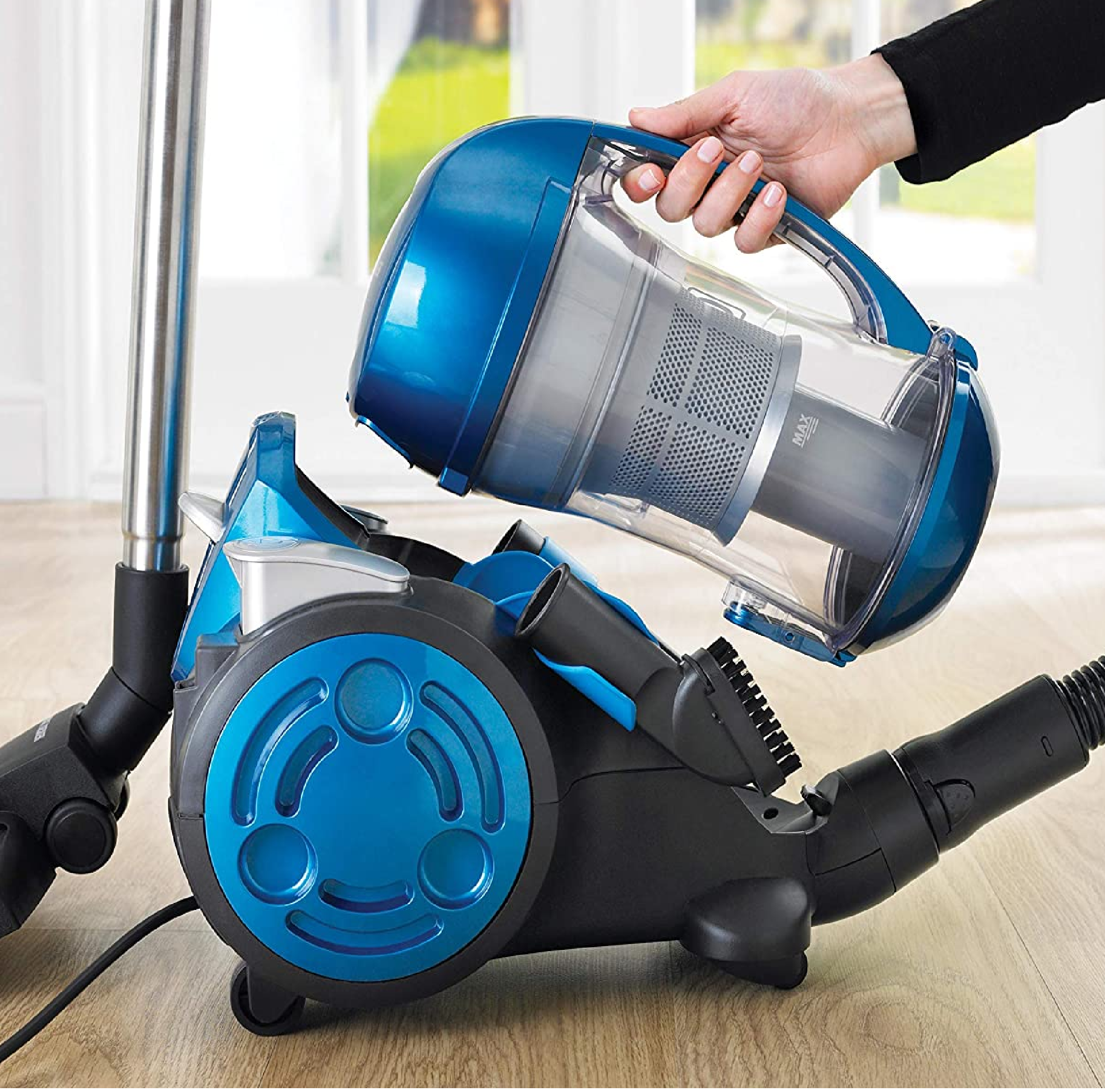 Vacuum cleaner with 6 filters, multi-cycle, 2000 watts – Mega Hardware
