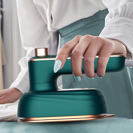 30W DRY IRON WITH SPRAY