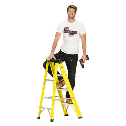 سلم  فايبر 4 درجات