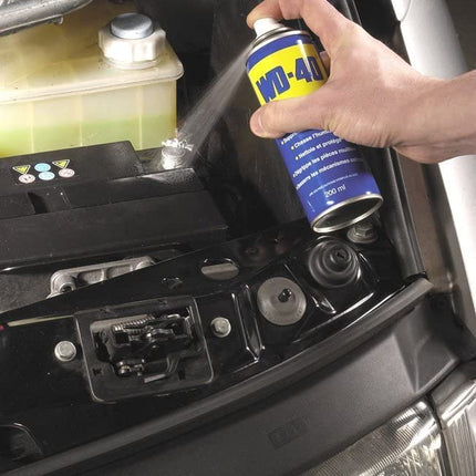 WD-40 200ML MULTI-PURPOSE RUST REMOVER AND LUBRICANT  