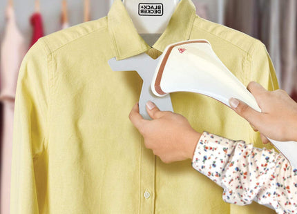 مكواة بخار للملابس من بلاك اند ديكر عمودية مزودة بعلاقة ملابس قابلة للتعديل، 1600 واط