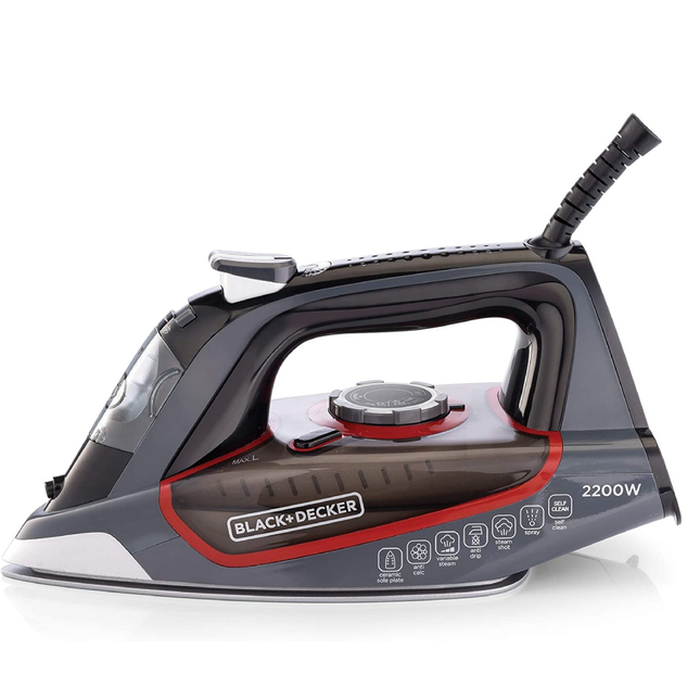 Black &amp; Decker steam iron 2200 watts, ceramic soleplate with self-cleaning feature 