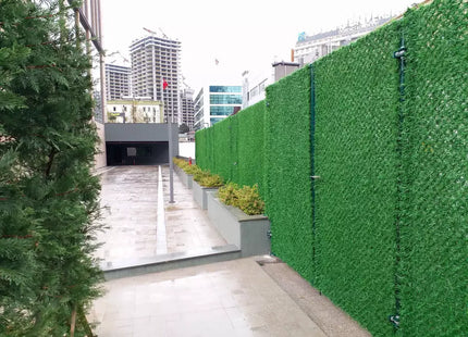 سياج حائط من العشب الأخضر الاصطناعي