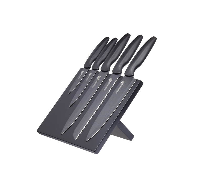 MASTER CLASS AGUDO FIVE PIECE KNIFE SET AND MAGNETIC BLOCK