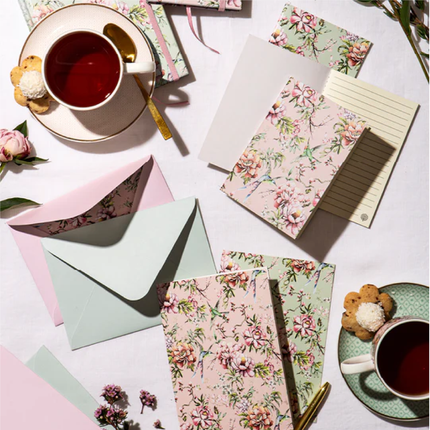 CHINOISERIE WHITE CUP & SAUCER SET OF 4